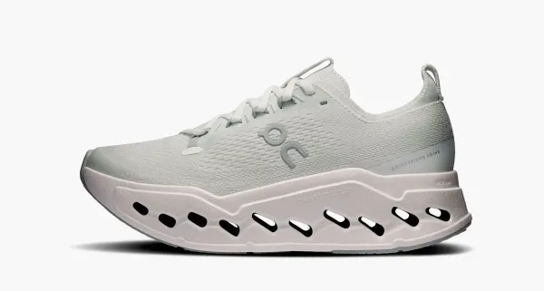 On Cloudsurfer Max WMNS Iceberg Ivory