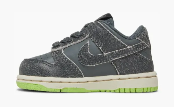 Nike Dunk Low SE TD "Halloween - Cauldron"