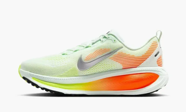 Nike Vomero 18 Barely Green Hyper Crimson