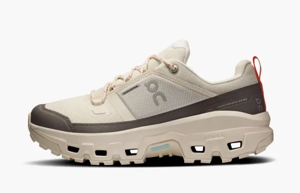 ON Cloudrock Low Waterproof WMNS Ivory
