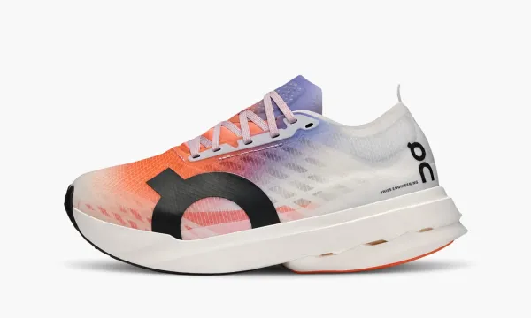 On Cloudboom Strike Prism Capsule
