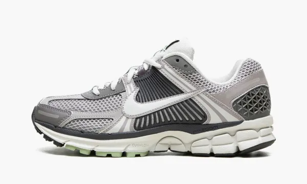 Nike Zoom Vomero 5 WMNS Cobblestone Flat Pewter