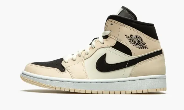 Air Jordan 1 Mid WMNS Barely Orange / Guava Ice
