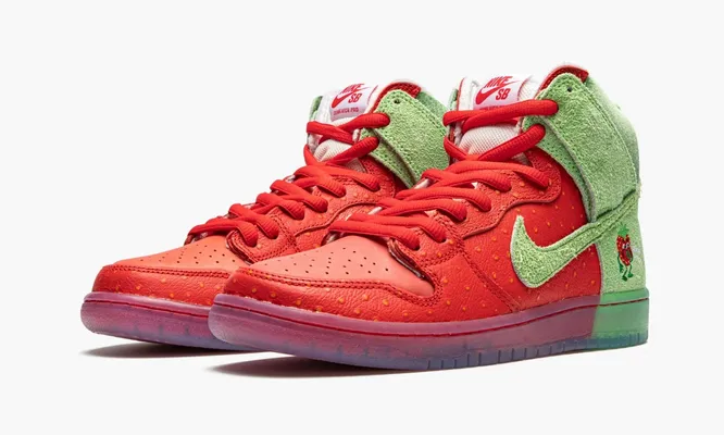 Кроссовки Nike SB Dunk High «Strawberry Cough» красный,зеленый