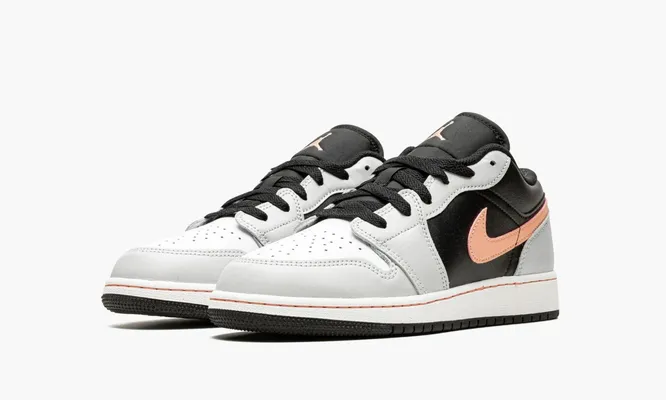 Кроссовки Air Jordan 1 Low GS «Black Grey Pink» серый,черный