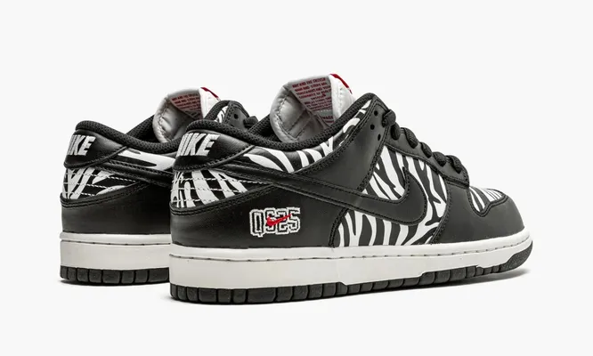 Кроссовки Nike SB Dunk Low OG Qs «Quarter Snacks» черный