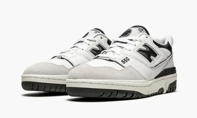 Кроссовки New Balance 550 «Sea Salt - Black» кремовый