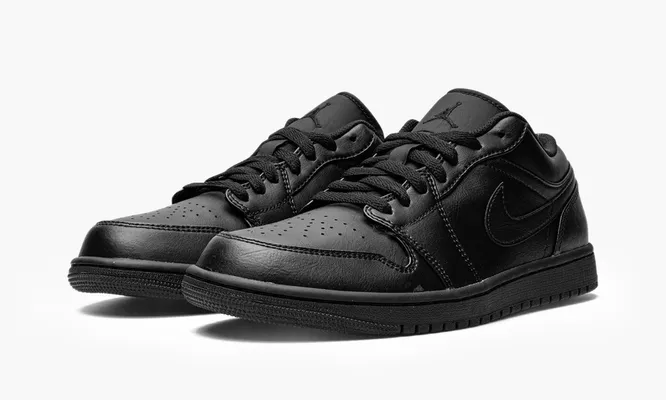 Кроссовки Air Jordan 1 Low «Triple Black 2022» черный