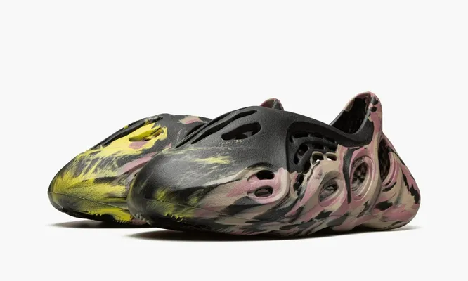 Кроссовки Yeezy Foam Rnnr Mx «Carbon» разноцветный