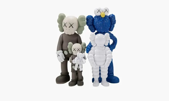 Аксессуары Kaws Family Vinyl Figures «Brown Blue White» коричневый