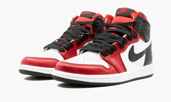 Кроссовки Air Jordan 1 Retro High PS «Satin Snake Chicago» красный,черный