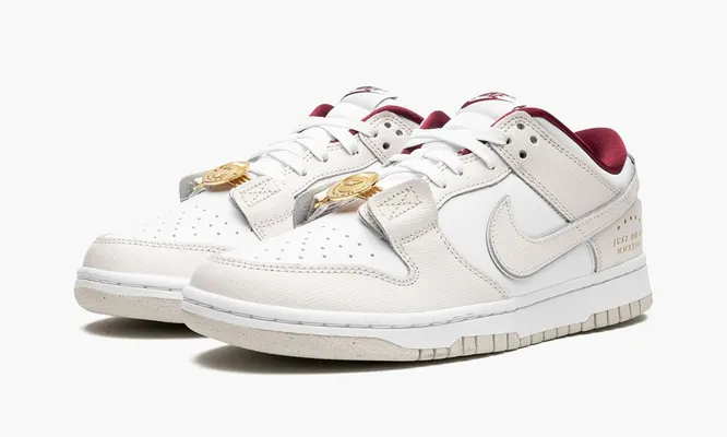 Кроссовки Nike Dunk Low SE WMNS «Just Do It - White Phantom» кремовый