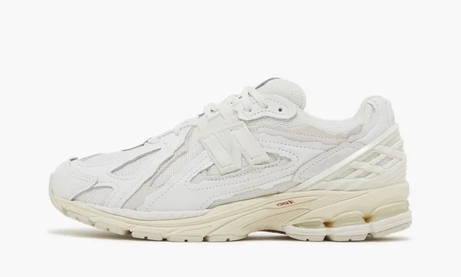 Кроссовки New Balance 1906d «Protection Pack - White» белый