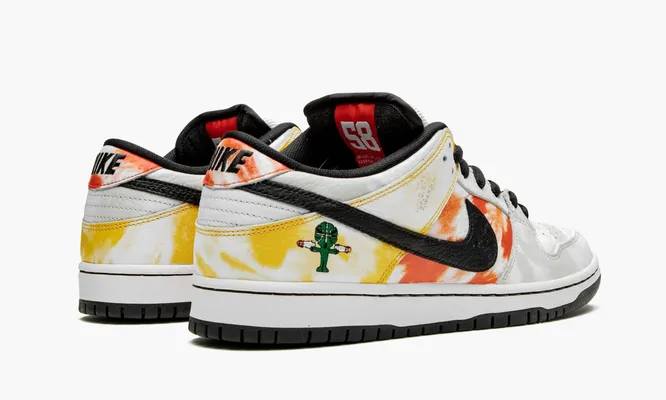 Кроссовки Nike SB Dunk Low «Raygun Tie-dye White» белый