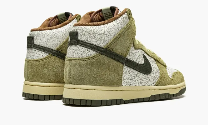 Кроссовки Nike Dunk High Retro «Re-raw Halloween 2021» зеленый