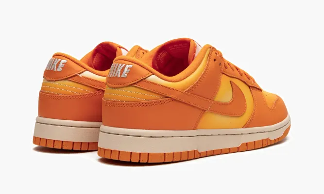 Кроссовки Nike Dunk Low WMNS «Magma Orange» оранжевый