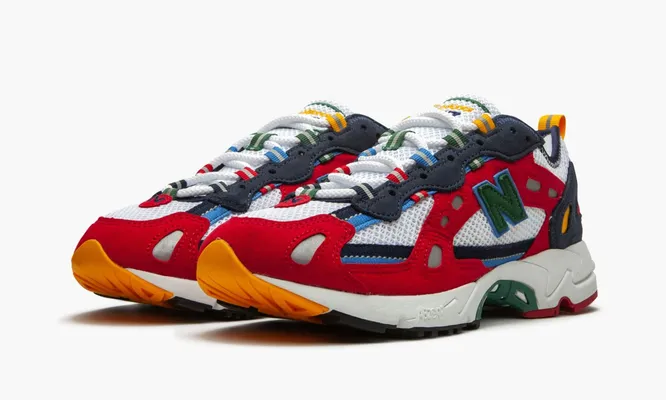 Кроссовки New Balance 827 Abzorb «Aime Leon Dore - Red» разноцветный