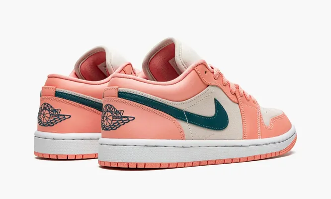 Кроссовки Air Jordan 1 Low WMNS «Light Madder Root» розовый