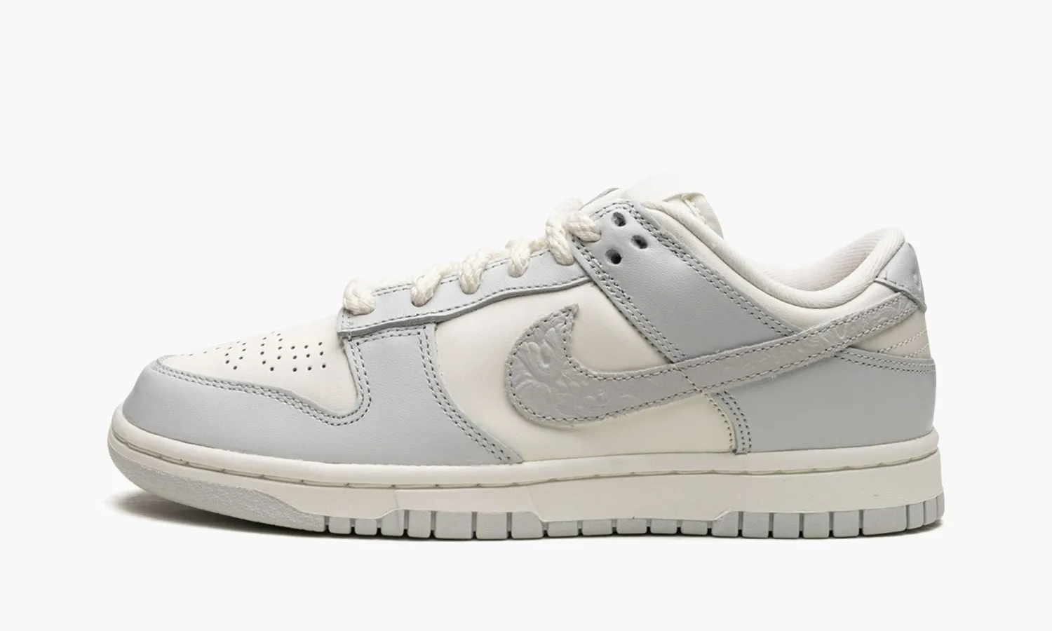 Nike Dunk Low WMNS «Needlework Sail Aura»
