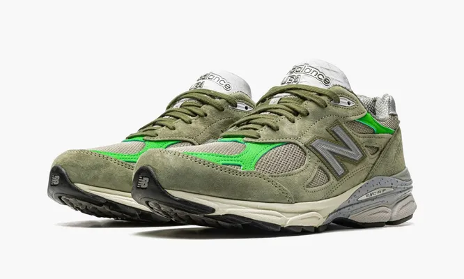 Кроссовки New Balance 990v3 «Patta - Keep Your Family Close» зеленый