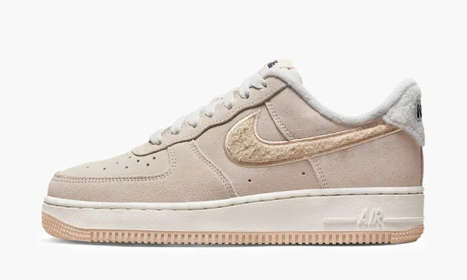 Кроссовки Nike Air Force 1 Low '07 SE WMNS «Sanddrift Gum Fleece» бежевый