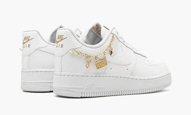 Кроссовки Nike Air Force 1 '07 LX WMNS «Lucky Charms» белый