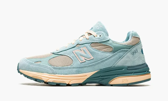 Кроссовки New Balance 993 «Joe Freshgoods Performance Art - Arctic Blue» lightBlue