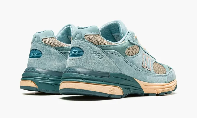 Кроссовки New Balance 993 «Joe Freshgoods Performance Art - Arctic Blue» lightBlue