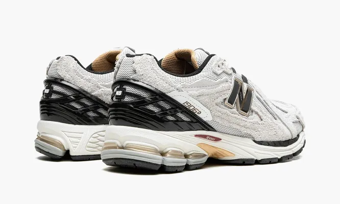 Кроссовки New Balance 1906d «Protection Pack - Reflection» белый