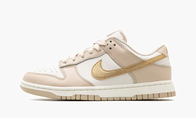 Кроссовки Nike Dunk Low WMNS «Phantom Metallic Gold» бежевый
