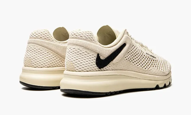 Кроссовки Nike Air Max 2013 «Stussy Fossil» бежевый