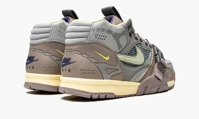 Кроссовки Nike Air Trainer 1 Utility SP «Light Smoke Grey Honeydew Particle Grey» серый