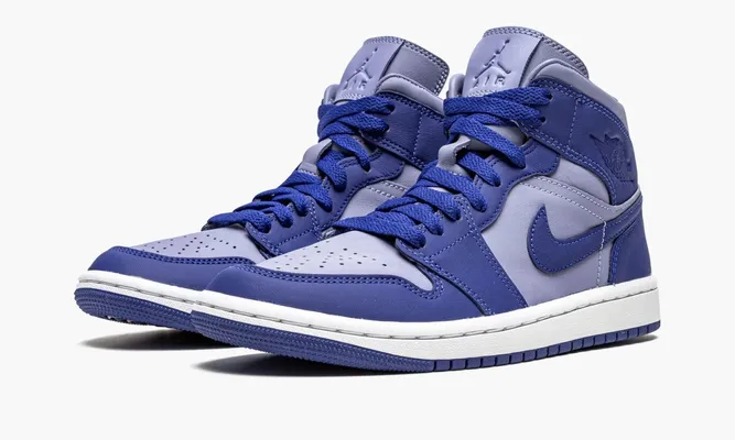 Кроссовки Air Jordan 1 Mid SE WMNS «Iron Purple Deep Royal» фиолетовый