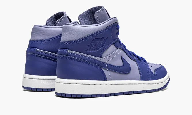 Кроссовки Air Jordan 1 Mid SE WMNS «Iron Purple Deep Royal» фиолетовый