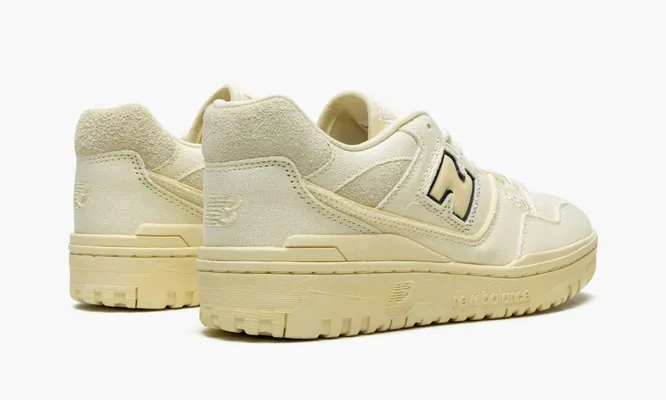 Кроссовки New Balance 550 «Joe Freshgoods - Conversations Amongst Us» кремовый
