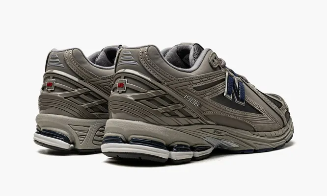 Кроссовки New Balance 1906r «Grey Indigo» коричневый