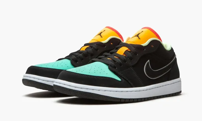 Кроссовки Air Jordan 1 Low «Black Aurora Green Laser Orange» черный