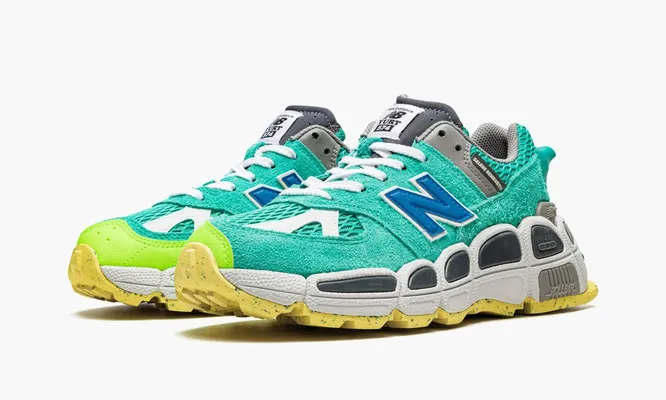 Кроссовки New Balance 574 Yurt «Salehe Bembury - Universal Communication Emerald Sky» зеленый