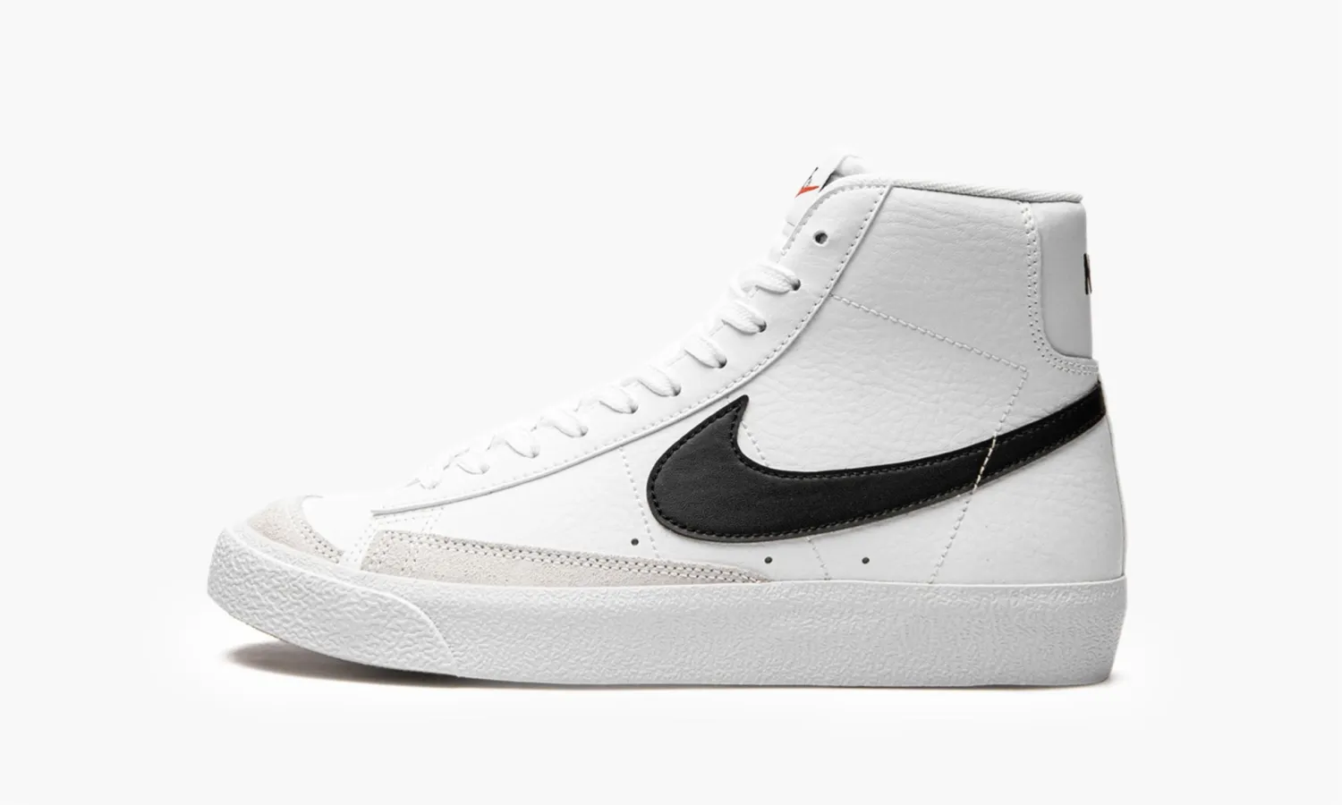 Blazer Mid 77 WMNS «White Black»