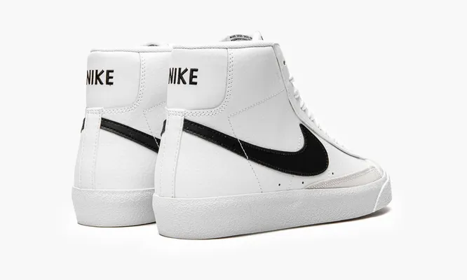 Кроссовки Blazer Mid 77 WMNS «White Black» белый