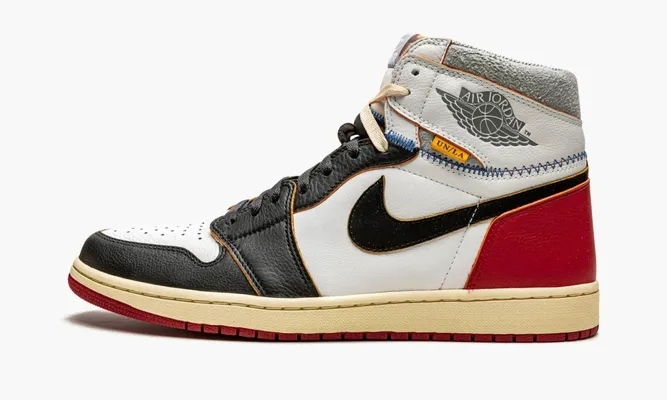 Кроссовки Air Jordan 1 Retro High «Union - Black Toe» белый