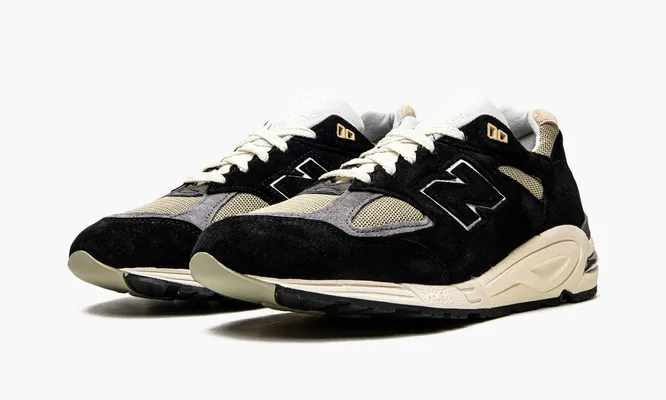 Кроссовки New Balance 990v2 «Miusa Teddy - Black True Camo» черный
