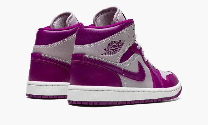 Кроссовки Air Jordan 1 Mid WMNS «Magenta 2022» фиолетовый