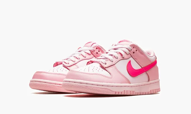 Кроссовки Nike Dunk Low GS «Triple Pink» розовый
