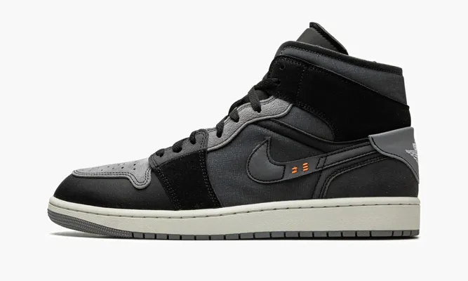 Кроссовки Air Jordan 1 Mid SE Craft «Inside Out - Black» черный