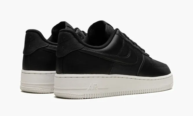 Кроссовки Air Force 1 Low «Black - Nylon» черный
