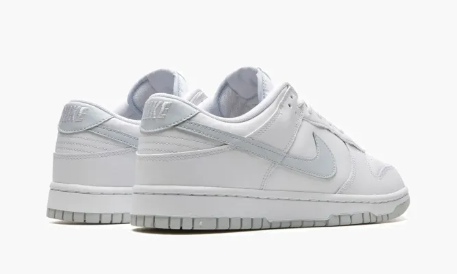 Кроссовки Nike Dunk Low Retro «Pure Platinum» белый