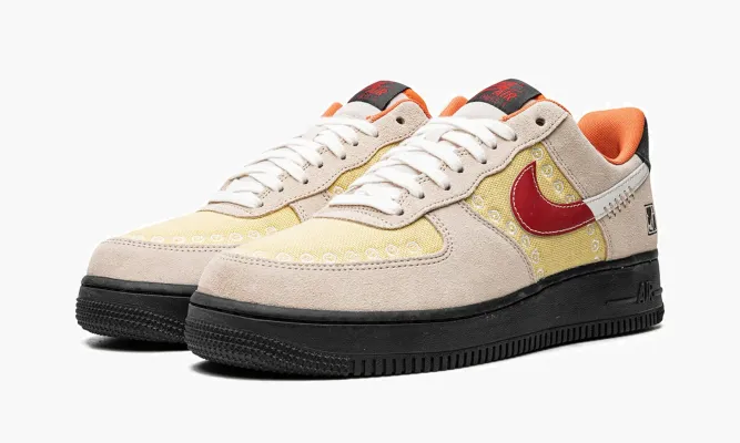 Кроссовки Air Force 1 Low «Somos Familia» кремовый