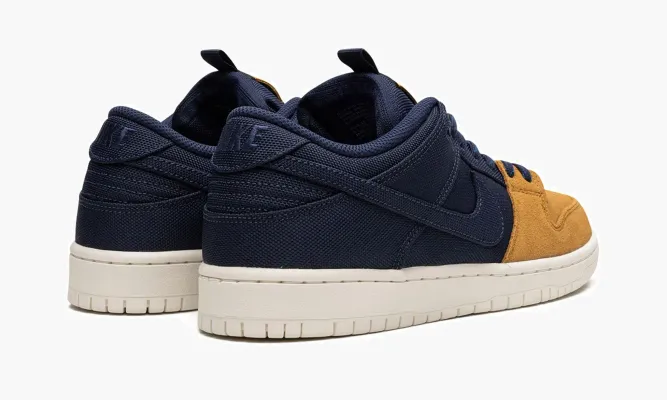 Кроссовки Nike SB Dunk Low «Midnight Navy / Desert Ochre» синий
