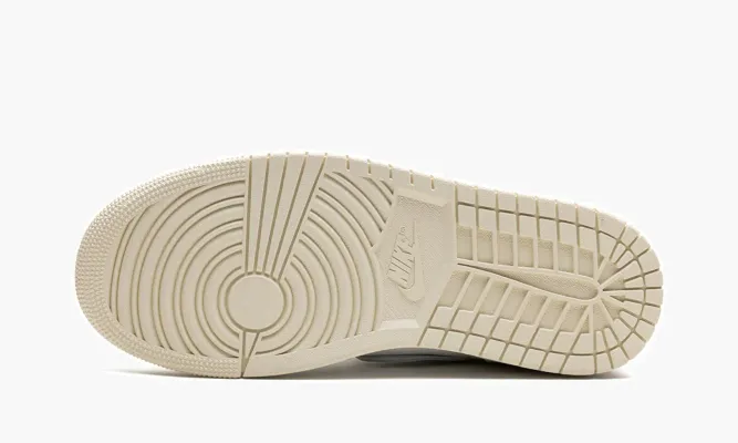 Кроссовки Air Jordan 1 High Mm WMNS «Coconut Milk» бежевый
